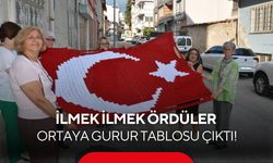 15 kadın 10 günde ilmek ilmek ördü! 1.813 motiften dev Türk bayrağı...