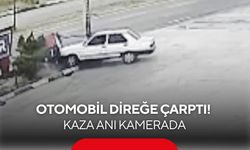 Otomobil havaya savruldu, direği devirdi! Kaza anı kamerada