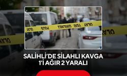 Salihli'de sokak ortasında silahlı kavga! 1'i ağır 2 yaralı