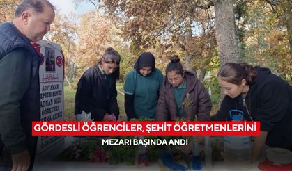 Gördesli öğrenciler, şehit öğretmenlerini mezarı başında andı