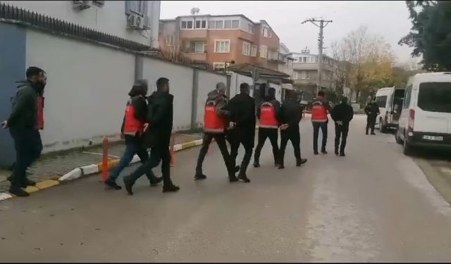 Balıkesir'de 6 aranan şahıs yakalandı