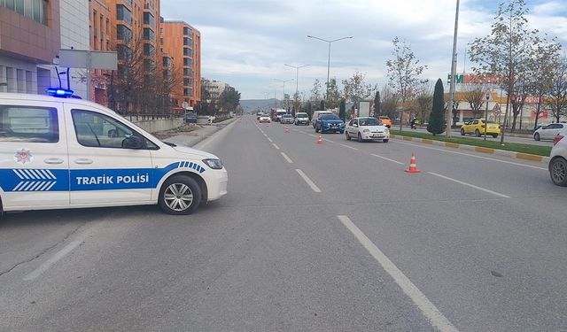 Balıkesir'de çevreyi rahatsız eden 42 araca ceza yağdı