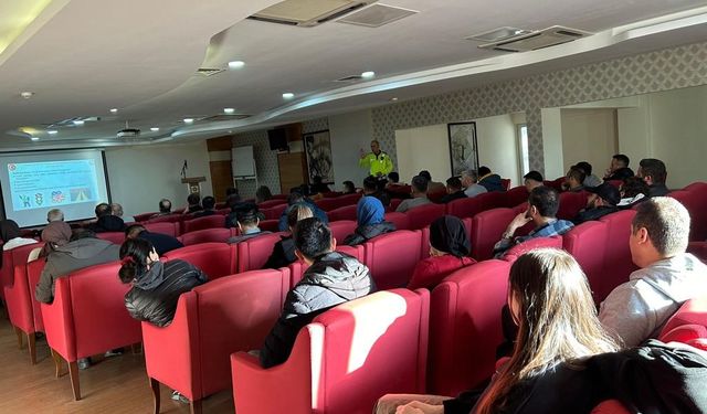 Trafik polislerden, meslektaşlarına trafik eğitimi