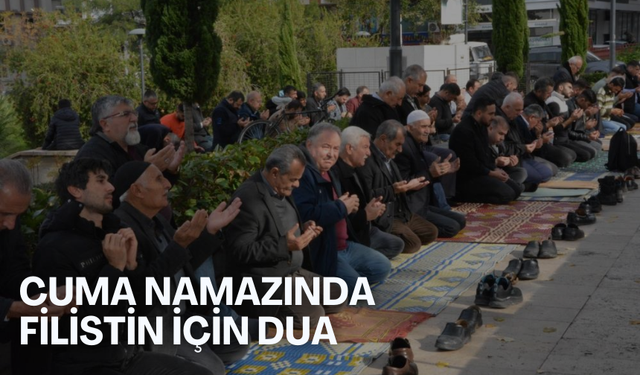 Cuma namazında Filistin için dua