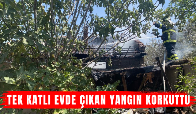 Tek katlı evde çıkan yangın korkuttu