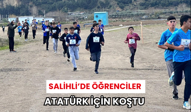 Salihli’de 200 öğrenci Atatürk için koştu