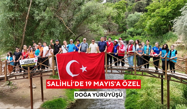 Salihli’de Gençlik Haftası’nda doğa yürüyüşü yapıldı