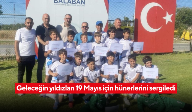 Minik yeteneklerden 19 Mayıs’a özel gösteri