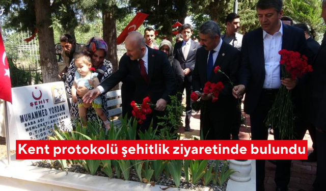 Kent protokolü şehitlik ziyaretinde bulundu