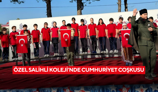 Özel Salihli Koleji’nde Cumhuriyet coşkusu