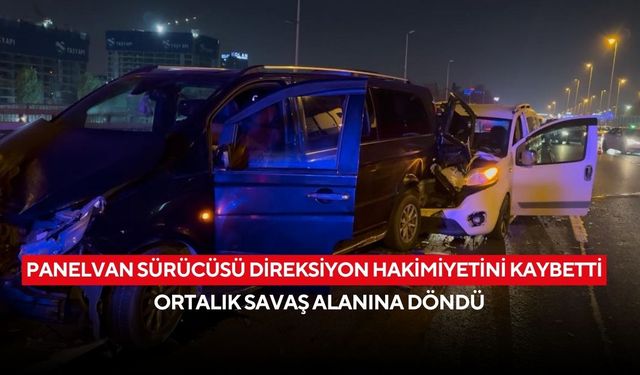 Panelvan sürücüsü direksiyon hakimiyetini kaybetti: Ortalık savaş alanına döndü
