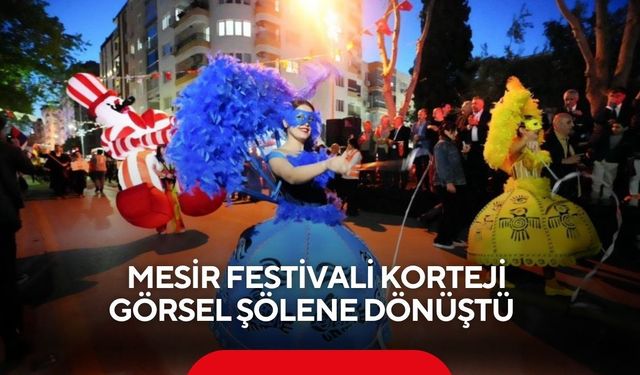 Mesir Festivali korteji görsel şölene dönüştü