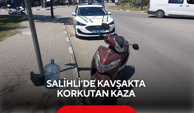 Salihli’de kavşakta korkutan kaza