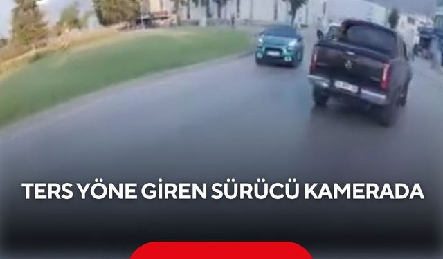 Ters yöne giren otomobil sürücüleri zor durumda bıraktı...