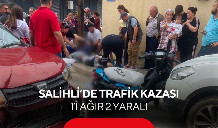 Salihli’de otomobil ile motosiklet çarpıştı: 1’i ağır 2 yaralı