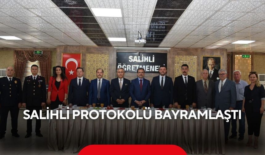 Salihli protokolü bayramlaştı