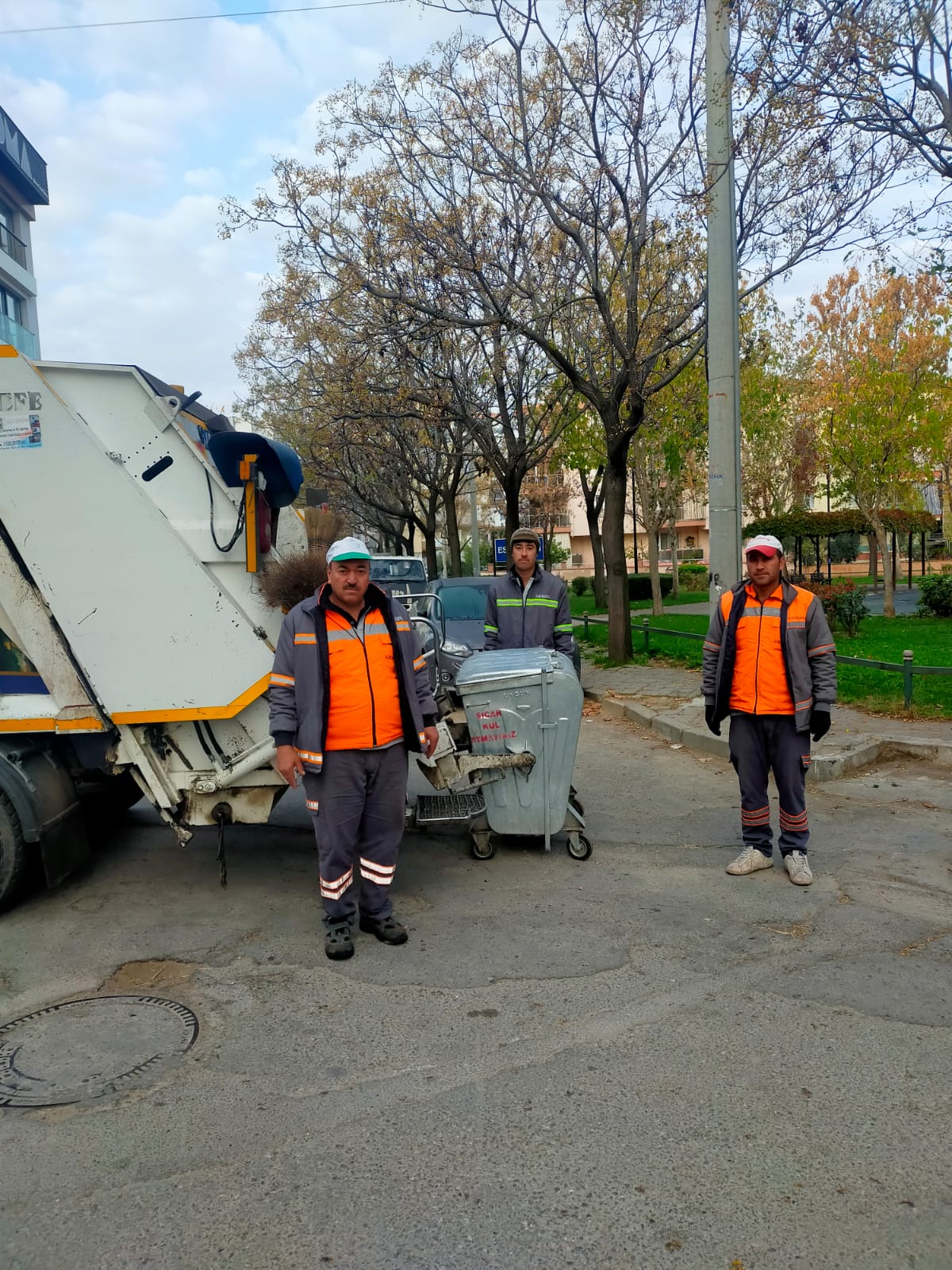 Salihli Belediyesi Çalışanları Atatürk’ü Özlemle Andı (10)