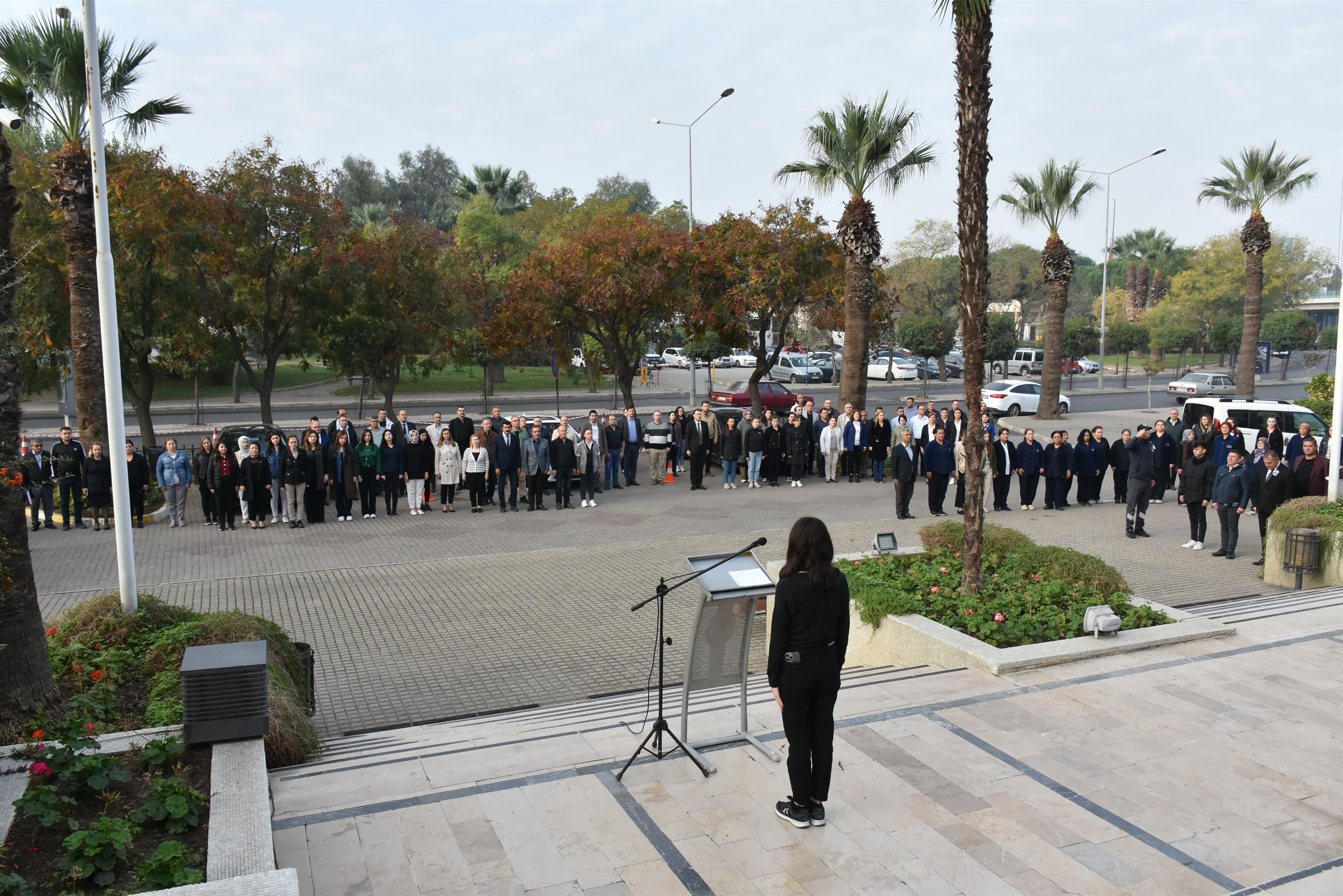 Salihli Belediyesi Çalışanları Atatürk’ü Özlemle Andı (6)