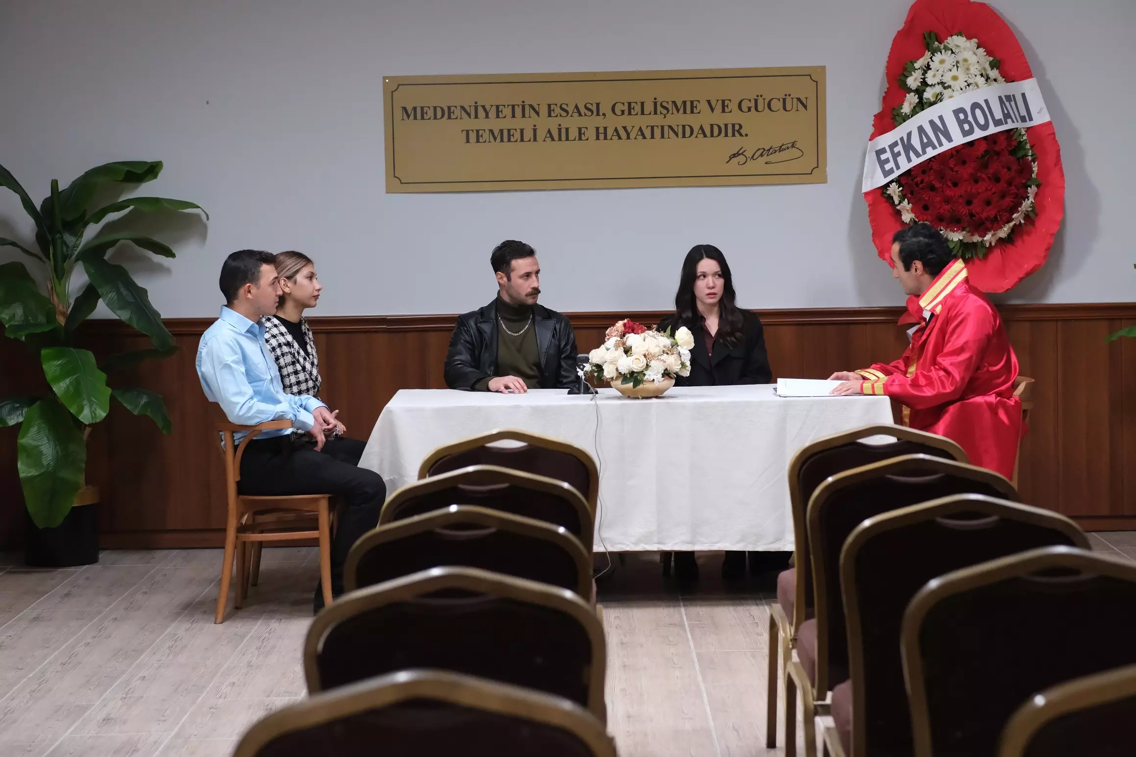 Dilek Taşı Dizisi (7)