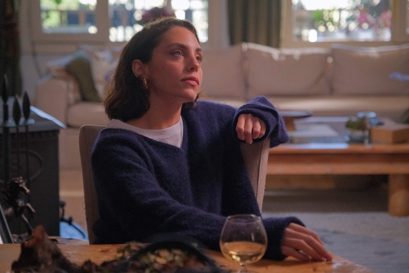 Kara Dizisi Zeynep (2)