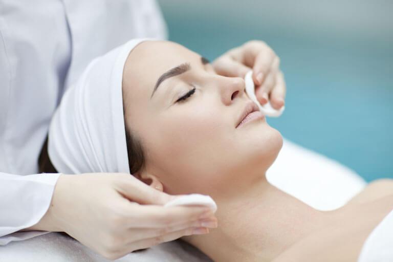 Lavanta Yagi Cilt Bakimi