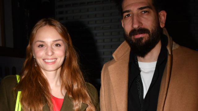 Nilperi Sahinkaya Kimdir 6