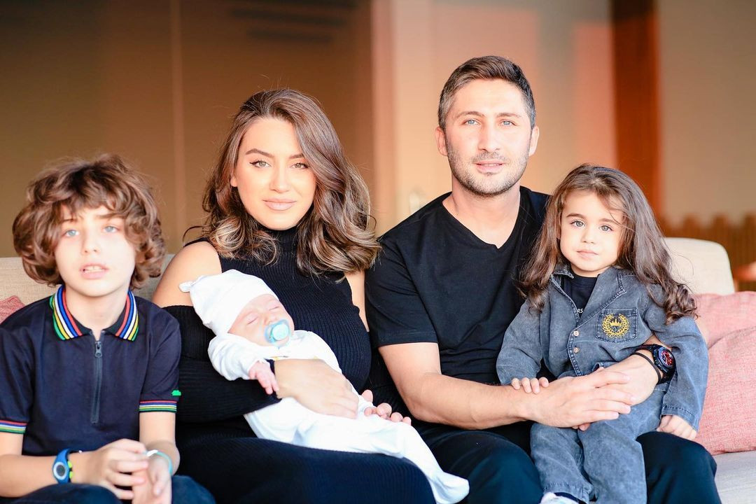 Sabri Sarıoğlu'nun Eşi Yağmur Sarıoğlu Kimdir (1)-1