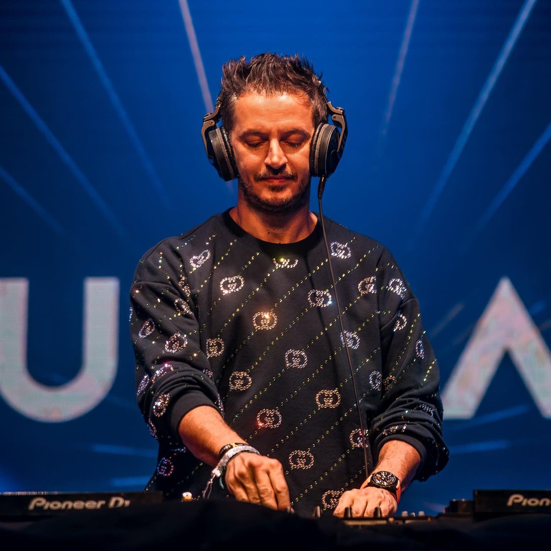 Burak Yeter Kimdir (1)