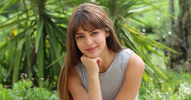 Ela Ataman – Aslıhan Malbora