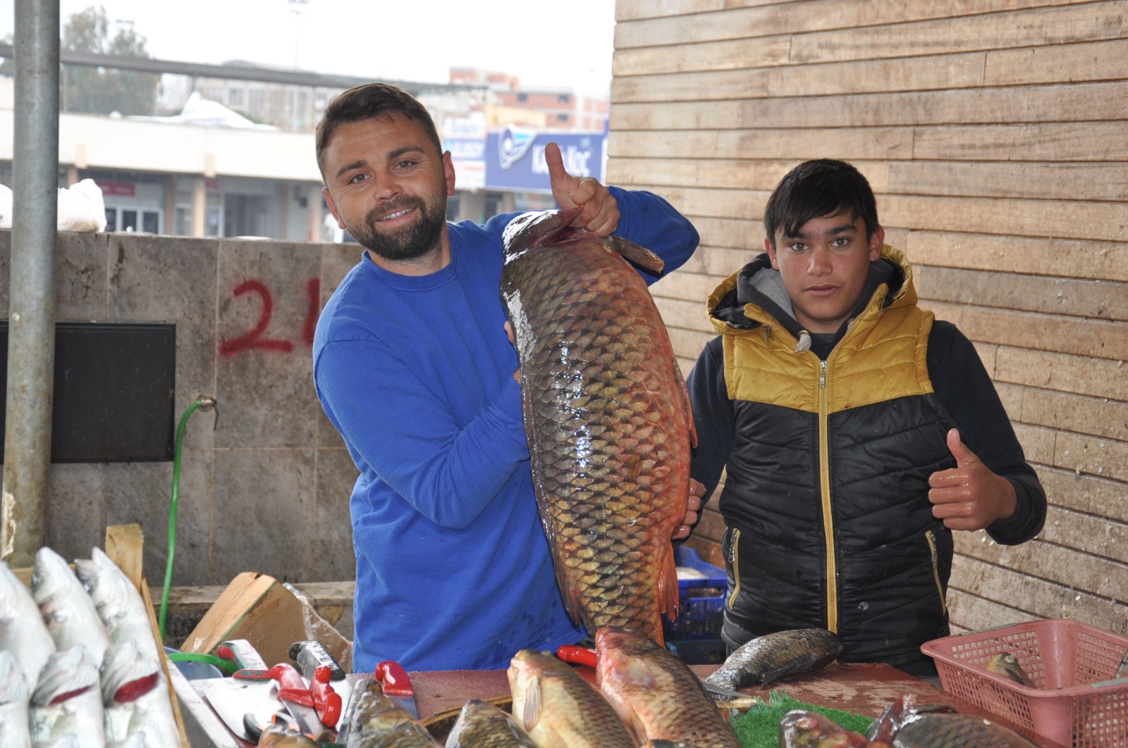Pazarda Balik Fiyatlari 13 Mart Carsamba Pazari2.56 3