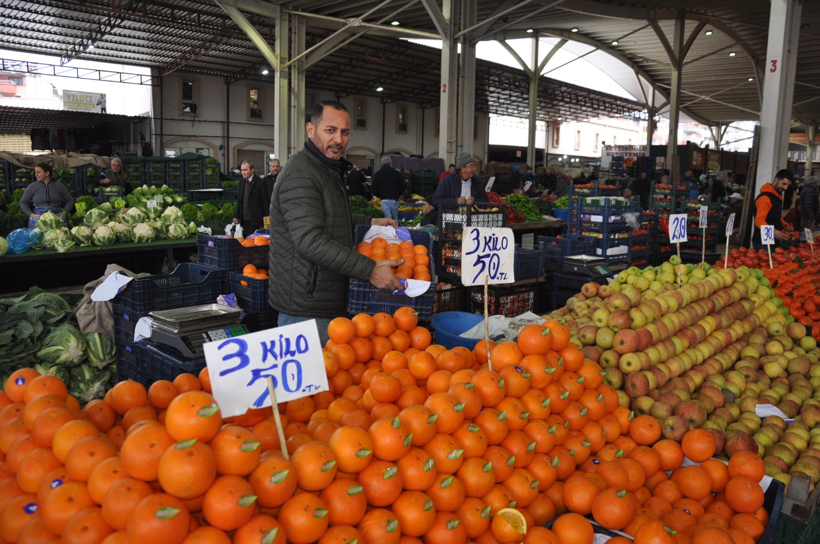 Pazarda Sebze Meyve Fiyatlari 13 Mart Carsamba Pazari1.07 3