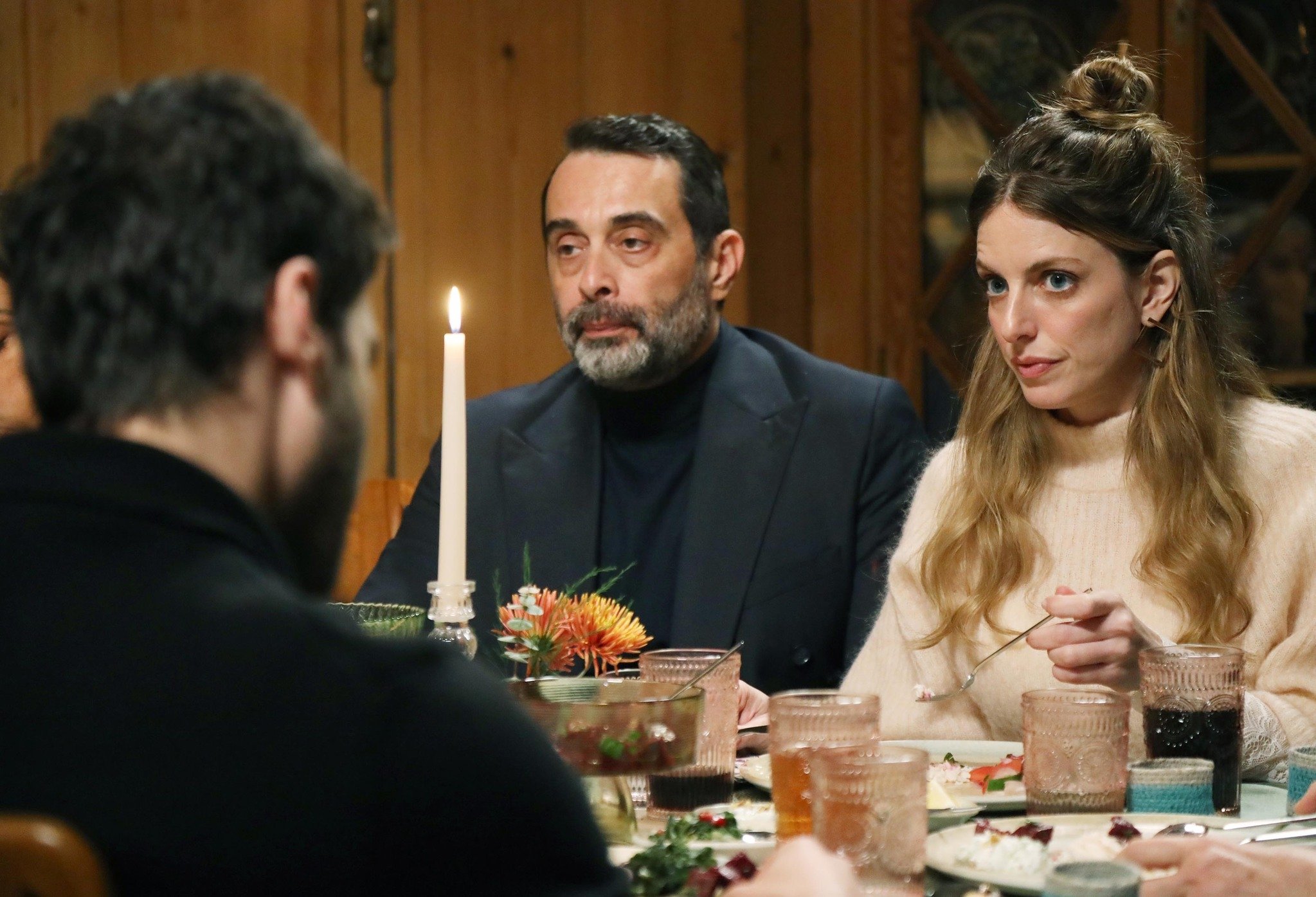 Yaban Çiçekleri Dizisi Oyuncuları (2)