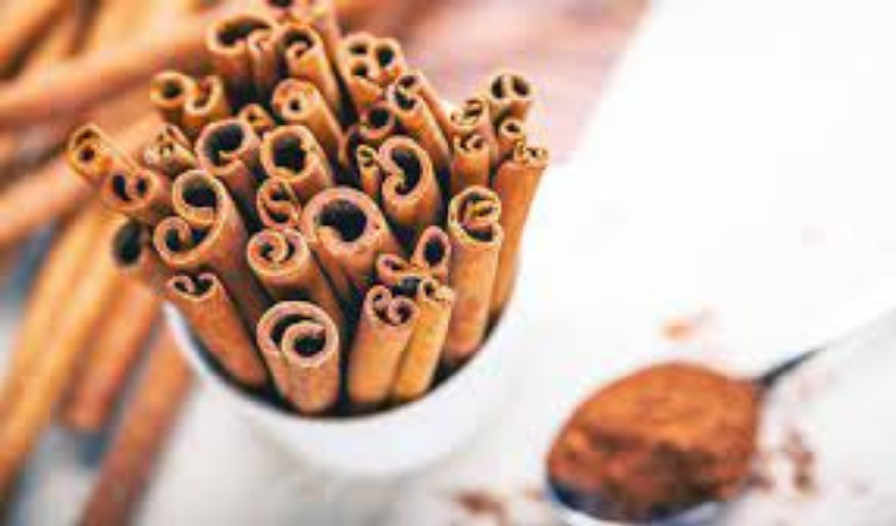 Persembe Gunu Tarcinli Kahve