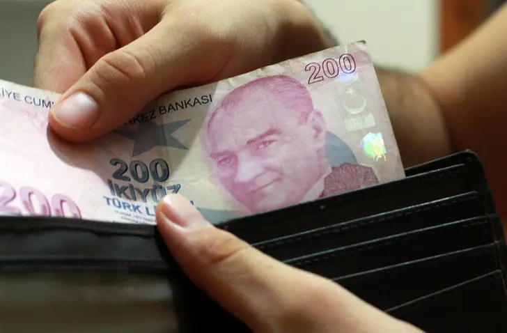 Fi̇yat (4)111