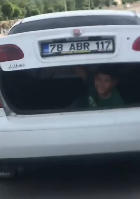 A W219069 01