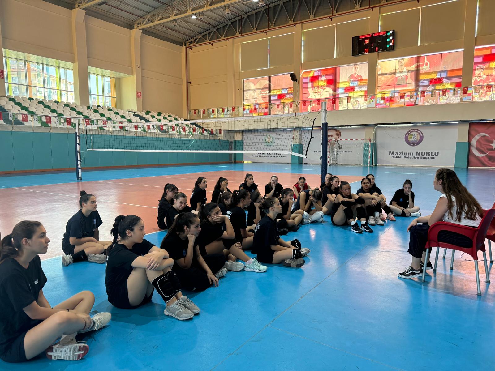 Salihli'de Öğrencilere Teknoloji Bağımlılığı Ve Spor Eğitimi (12)