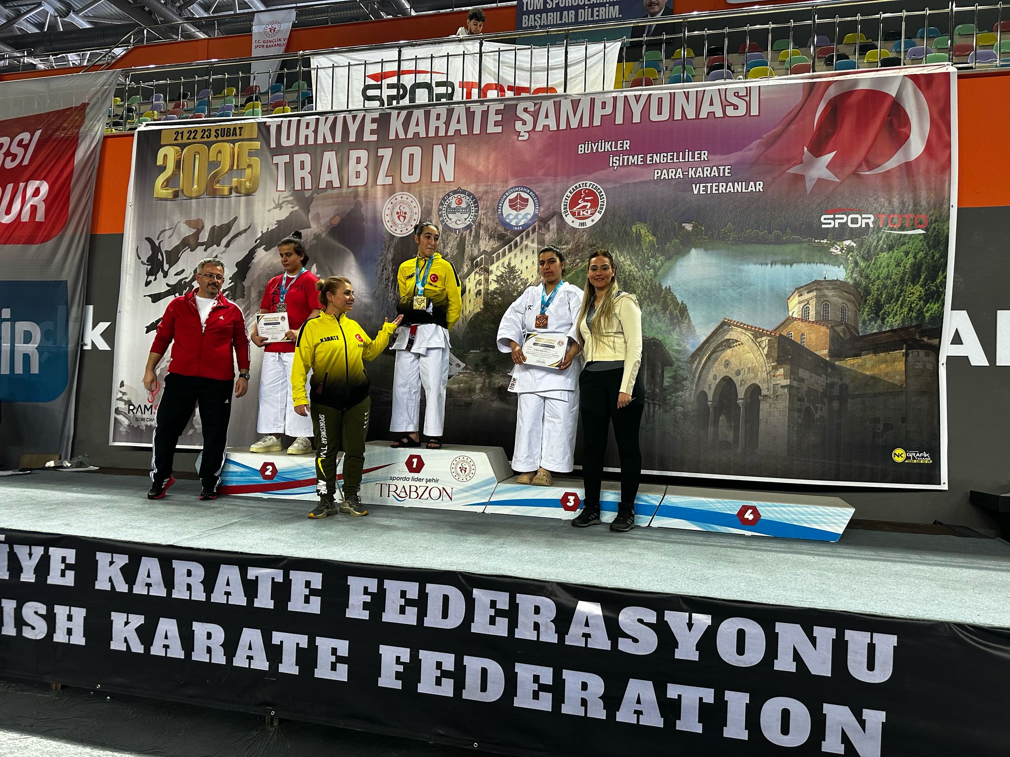 B9795C95 9256 49D7 A1Aa 2A1712Ab19E7