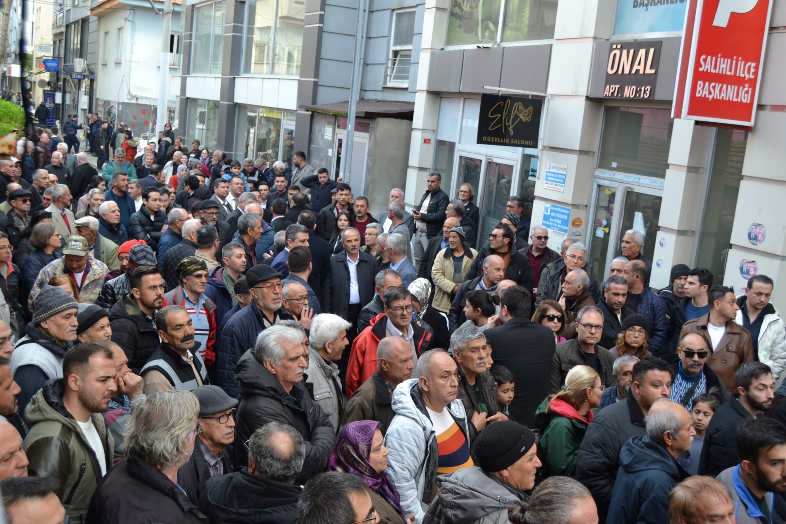 Chp Genel Başkanı Özgür Özel Salihli'de (11) (Large)