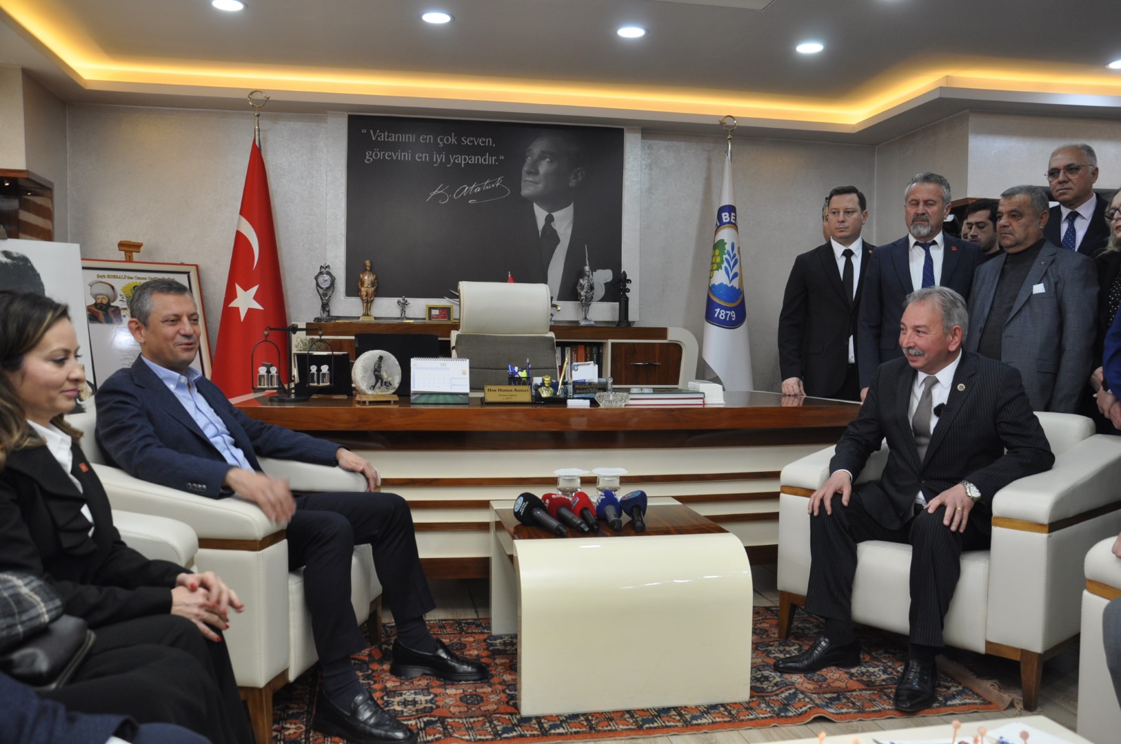 Chp Genel Başkanı Özgür Özel Salihli'de (4) (Large)-1