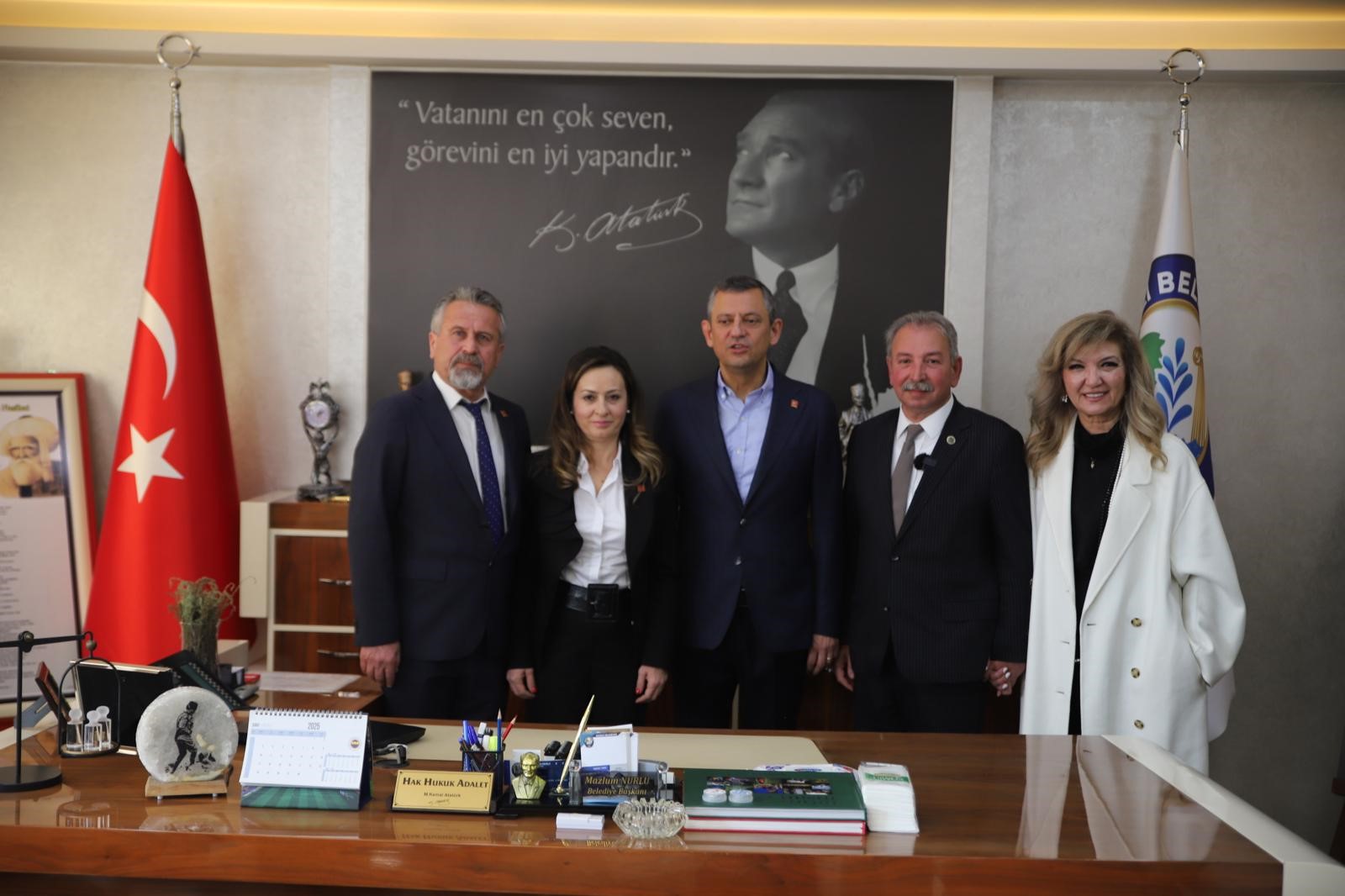 Chp Genel Başkanı Özgür Özel Salihli'de (4) (Large)