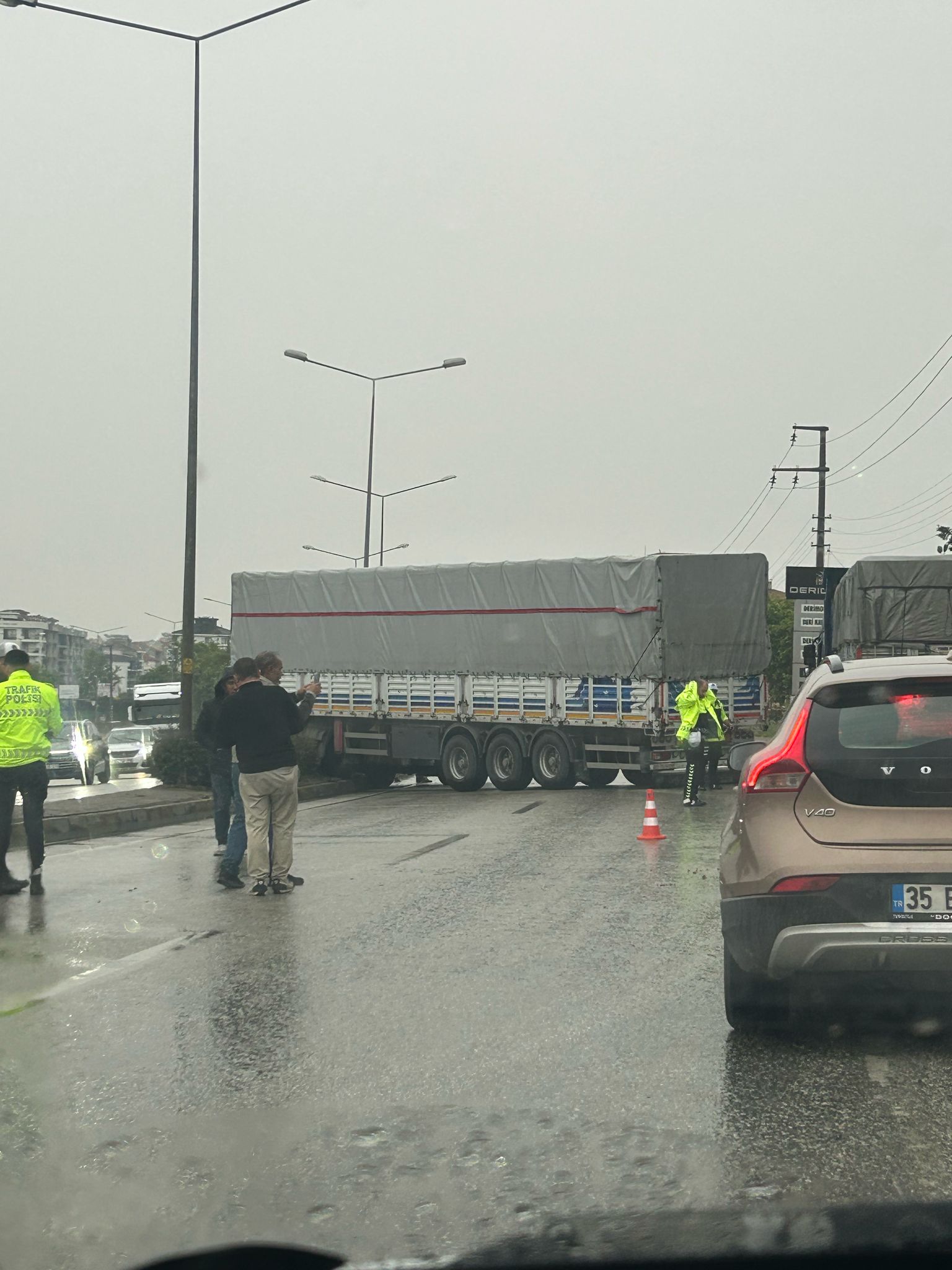 2C593C8B 7537 43D3 8929 213E1B2A02Fb