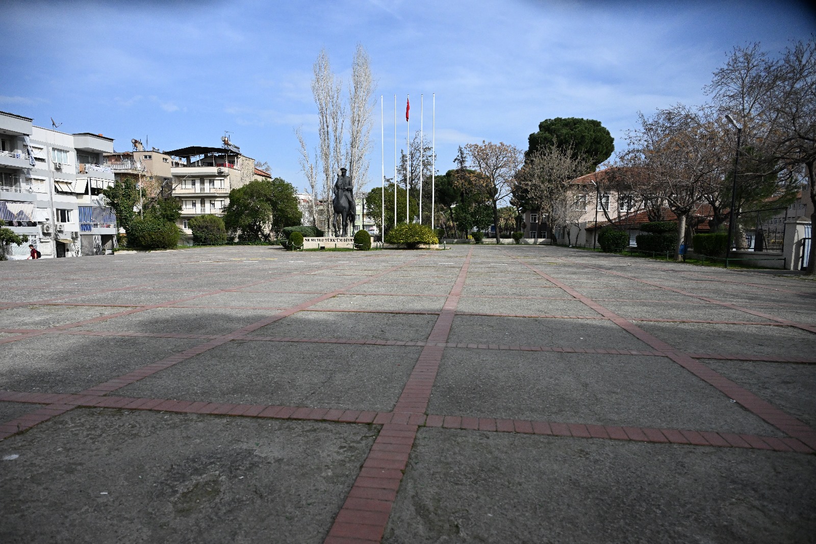 Anit (6)