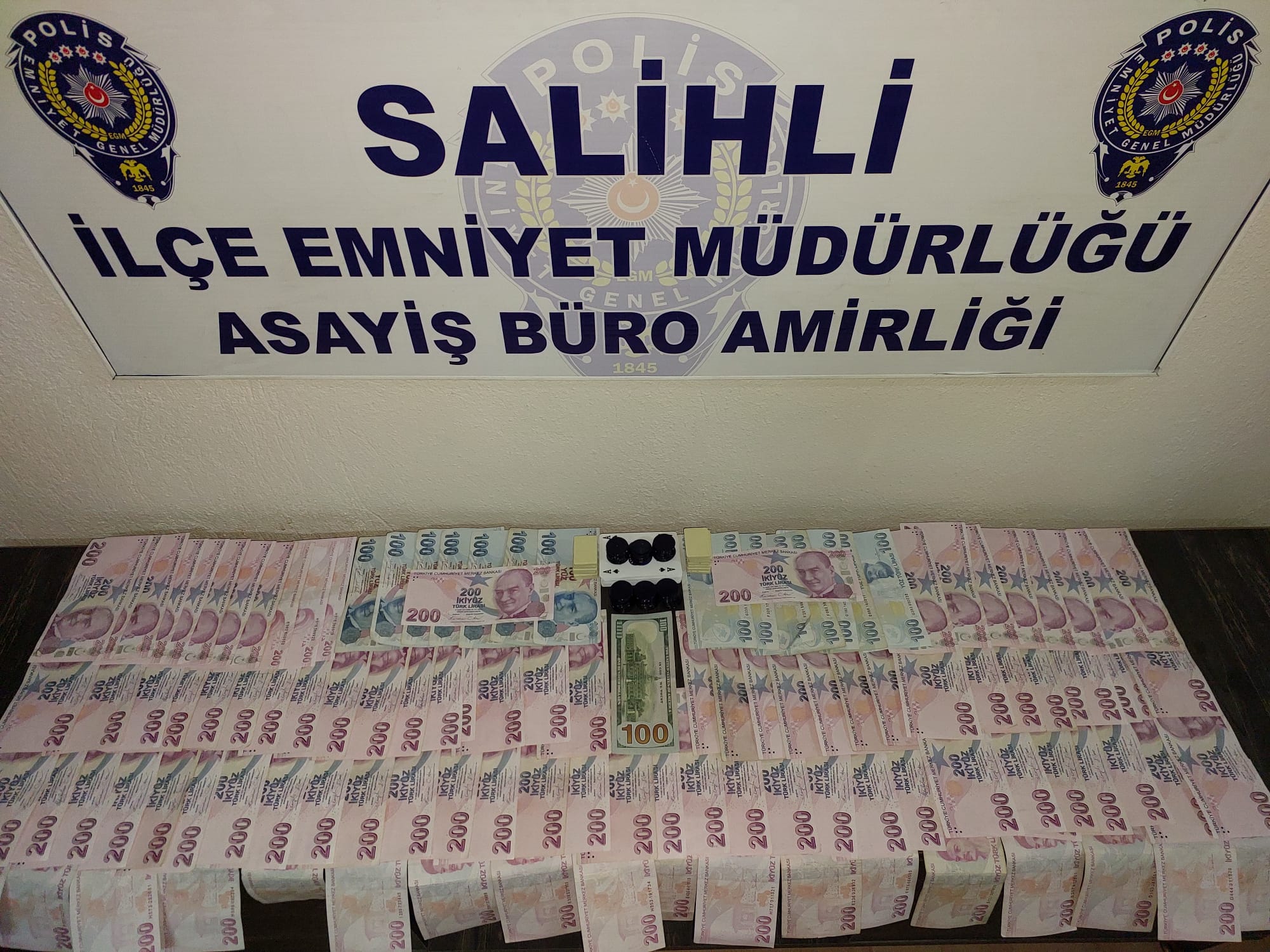Poli̇s (2)-4