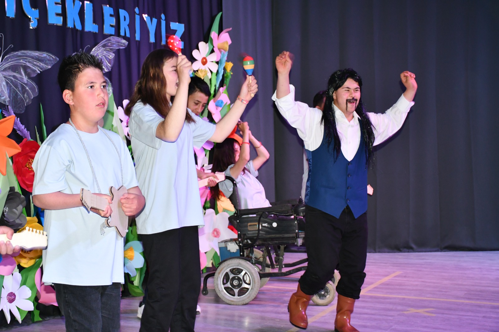 6Ec4Db55 23D6 4B5C 8096 74F558B41268