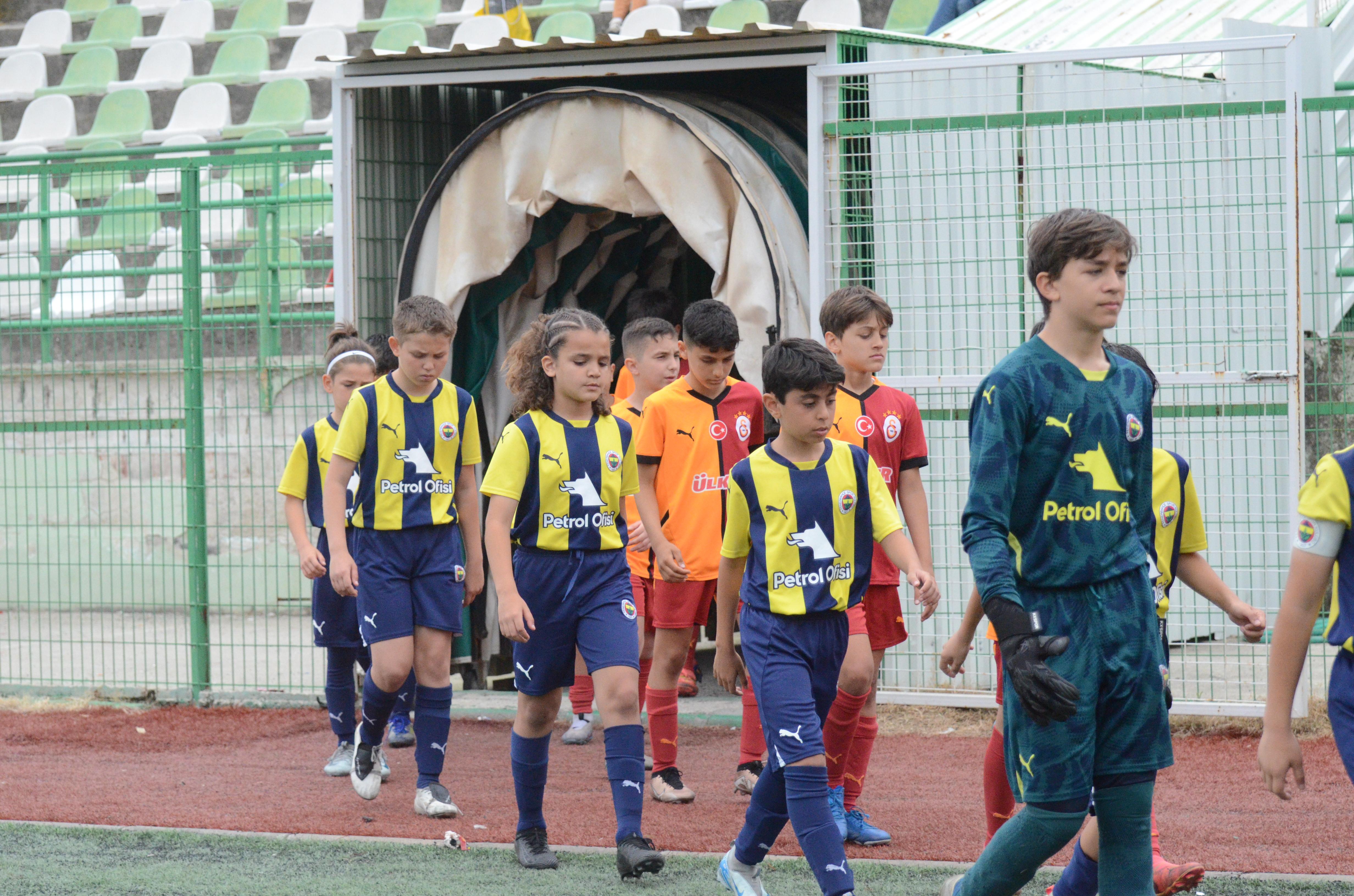 81793361 3D1A 4843 B7B4 6417Ca7657A8