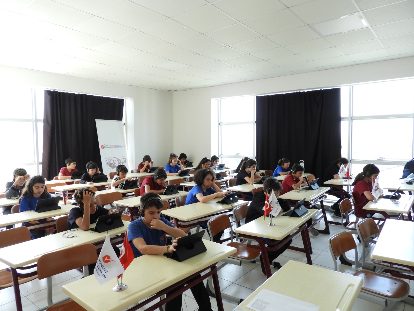 8B79F827 B078 4Ecb 8076 52Dfe9E24326