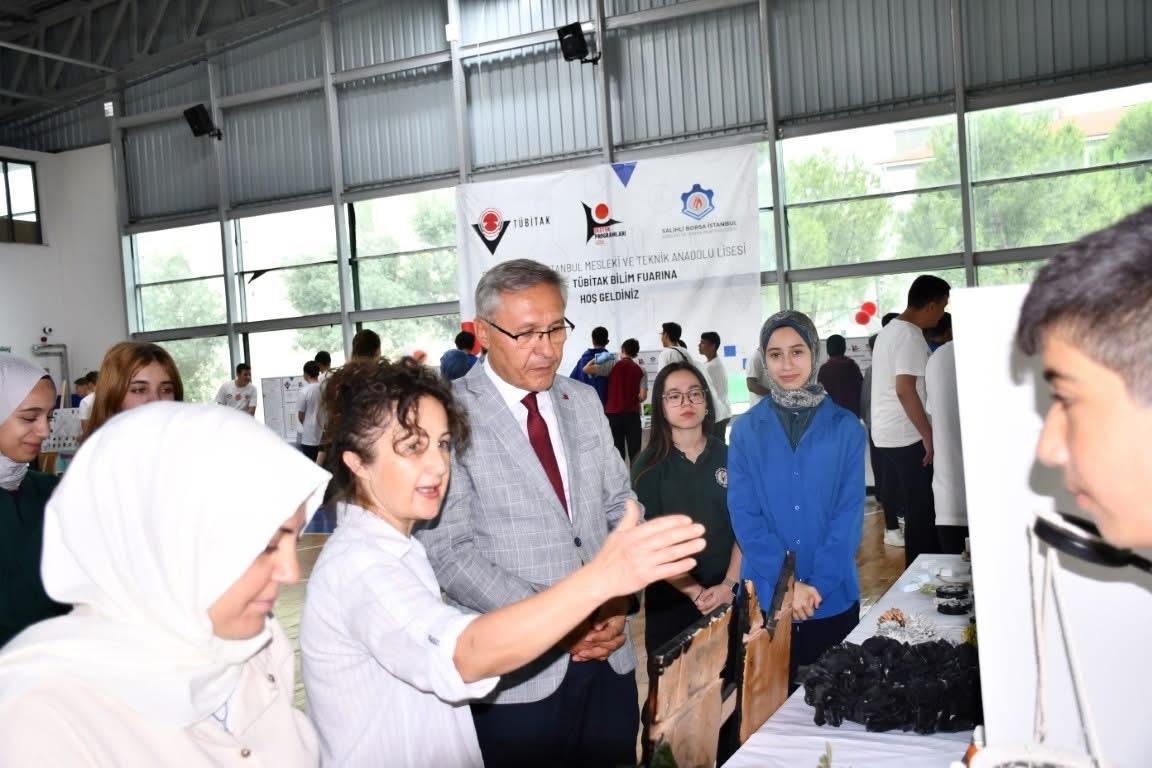 B0B1E829 651D 4735 A1F1 05Cc7F79Bac9