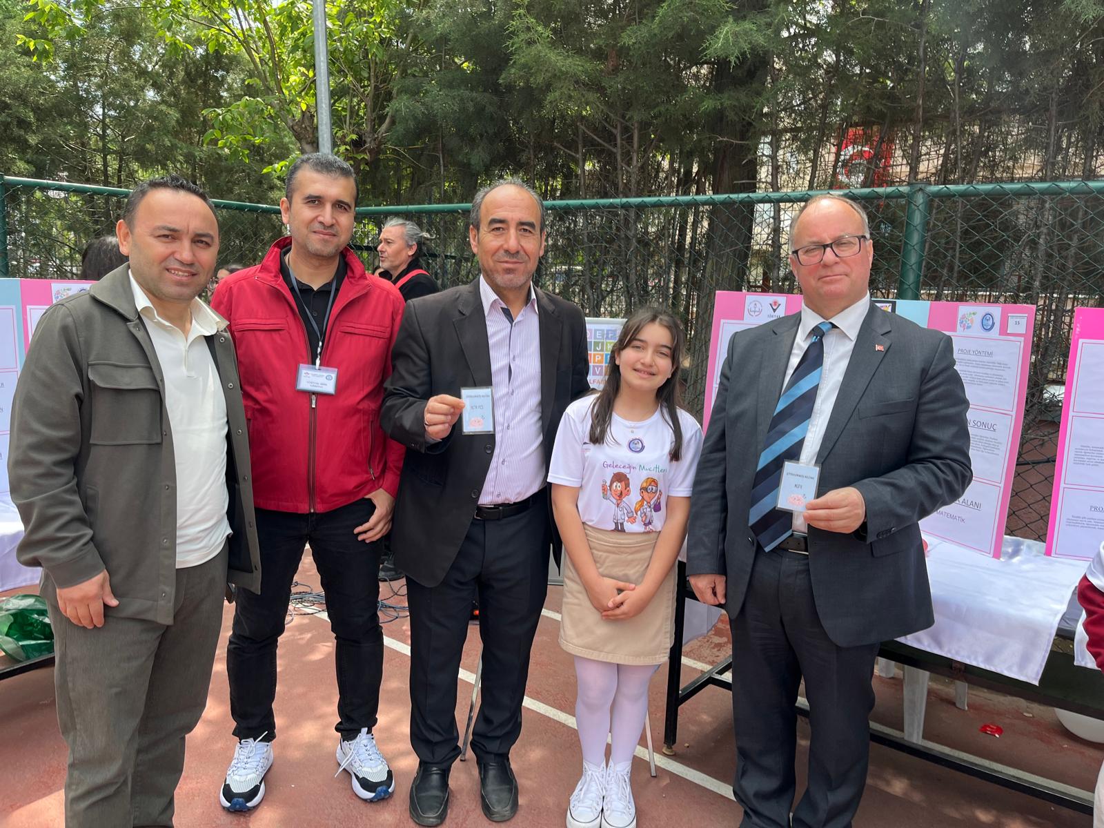 Bb184F01 6643 42D2 A45B F688Cd407C79