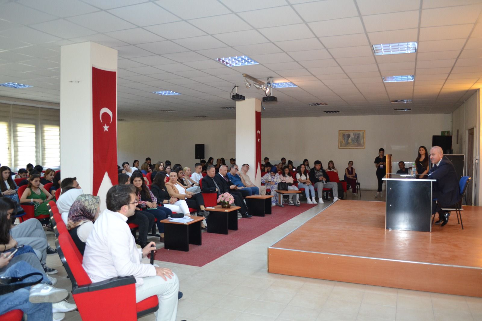 Büyükelçi̇ (1)