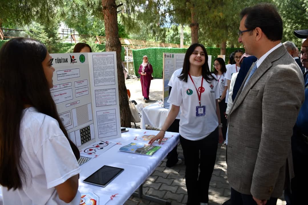 C1C89969 B0Ad 408D 9907 265A4777F69E